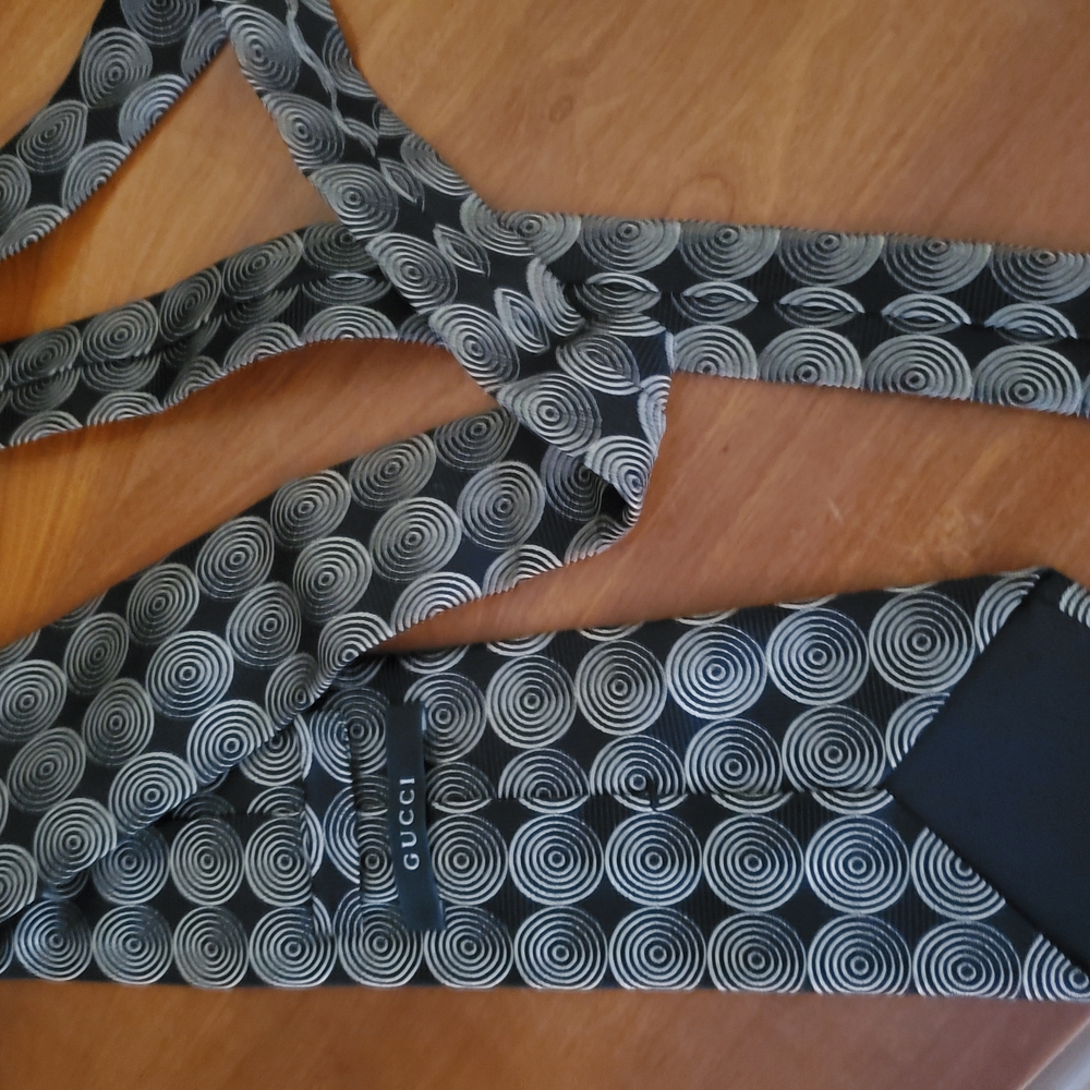 Gucci Black And White Patterned Tie - image 6